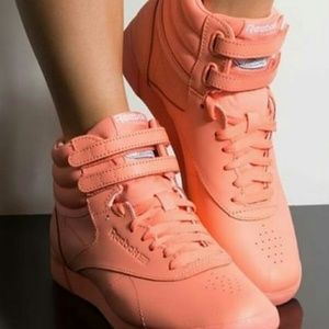 Meet your Posher, Evenus